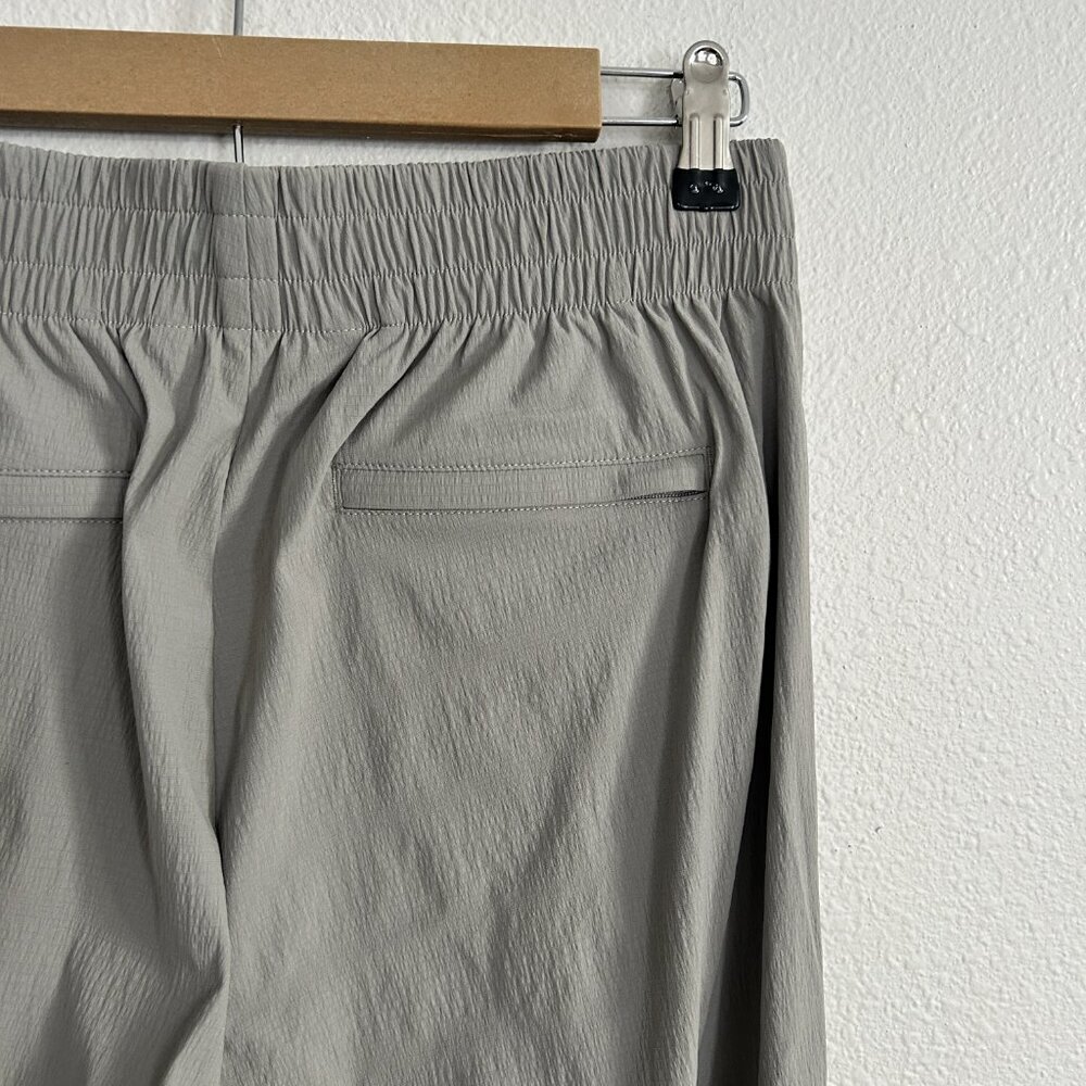 Athleta Pants Gray Mod Trekkie Crop Nylon Stretch Hiking Outdoor Casual - Picture 5 of 8